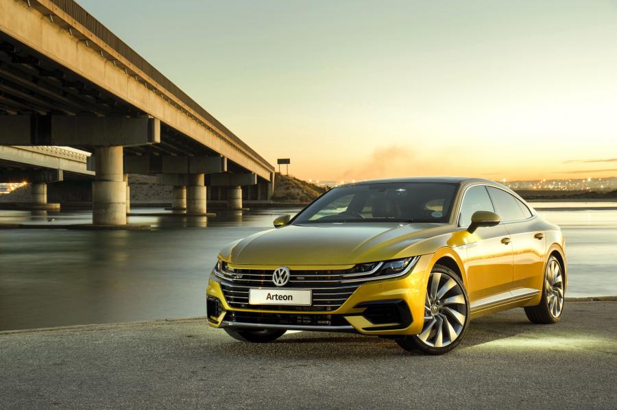  Volkswagen Arteon R-Line 2018 года  (ZA) (фото 6 из 25)